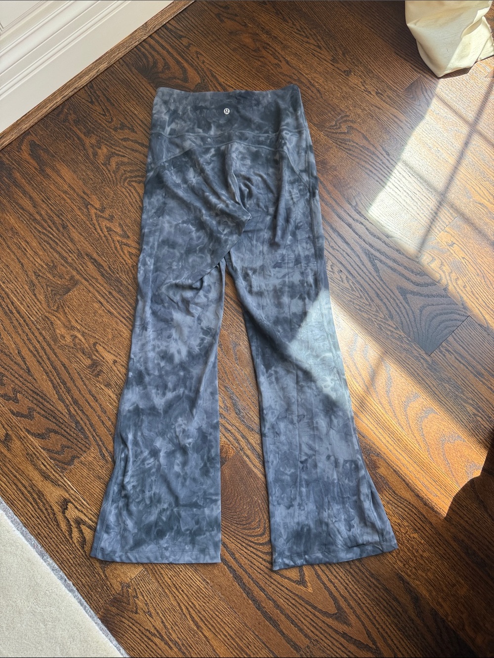 lululemon athletica Women's Charcoal Gray Tie-Dye Flared Yoga Pants